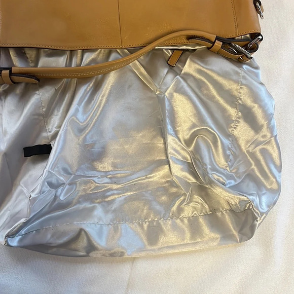 Calvin Klein Handbag New - Picture 9 of 10